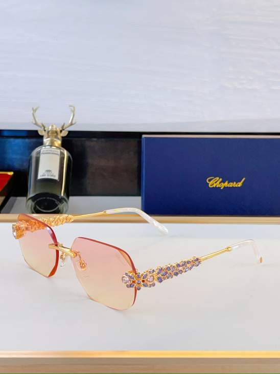Picture of Chopard Sunglasses _SKUfw80049863fw